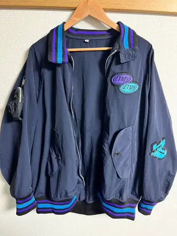 계속 한밤중이면 좋을 텐데 테크노 푸어 자켓 네이비