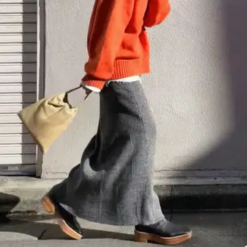 언그리드 [F] 성인 내추럴 스트레치성 리브 니트 머메이드 스커트