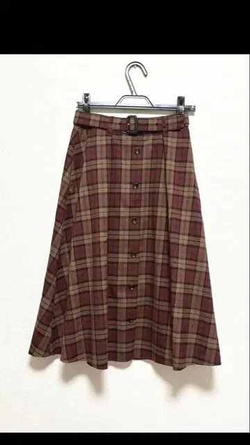 택 포함 새상품. 애니시스 벨트 포함 체크 스커트