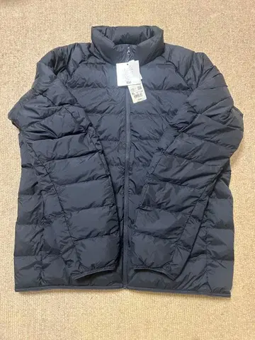 유니클로 울트라 라이트 다운 자켓 UNIQLO