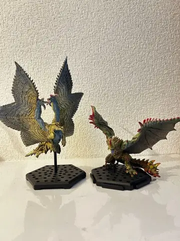 샤갈 마갈라, 에스피나스 2세트 스탠다드 모델 피규어