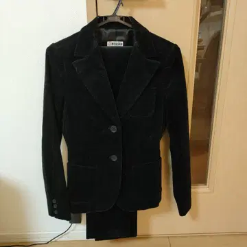 MORGAN 블랙 코듀로이 정장 세트