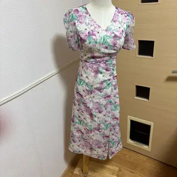 긴자 쿠튀르 꽃무늬 퍼프 슬리브 드레스