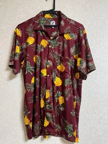 파인애플 패턴 반팔 셔츠 버건디