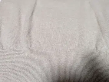 해바라기님 베이지 니트 긴팔 상의