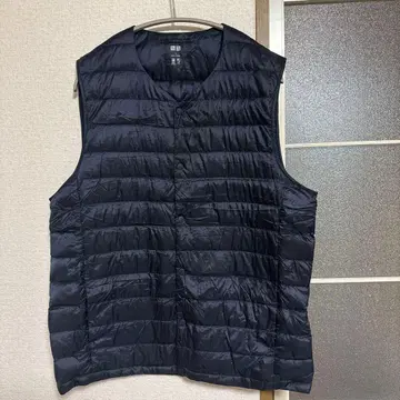 유니클로 울트라 라이트 다운 베스트 네이비