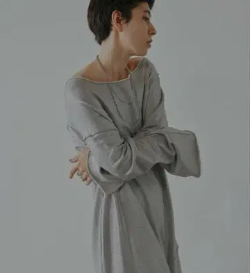 AMERI 실버 맨투맨 원피스