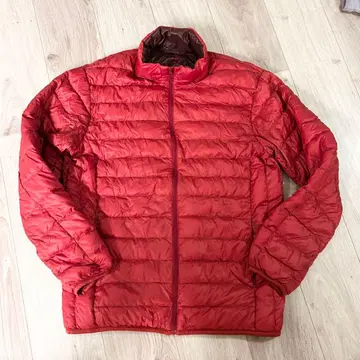 유니클로 라이트 다운 자켓 빨간색 L 사이즈