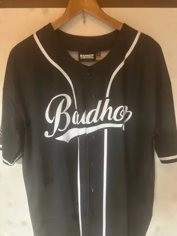 Badhop 블랙 베이스볼 셔츠
