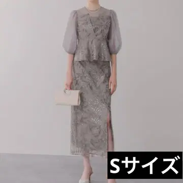 [ 새상품급 ] Leja 페플럼 스팽글 꽃무늬 드레스 원피스 2세트