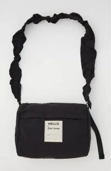 로데오 크라운 퍼프 개더 숄더 블랙 새상품급