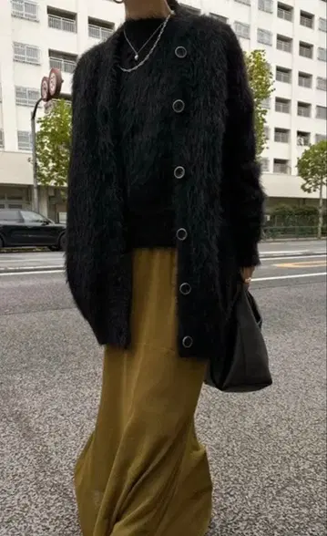 ameri FEATHER OVER CARDIGAN WITH VEST