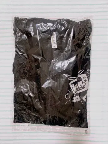 도즐사 DMM 스크래치 후드티