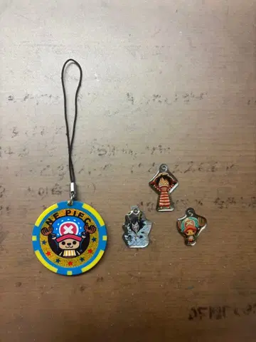 원피스 초파 루피 메지루시 액세서리 로저 미호크 씰