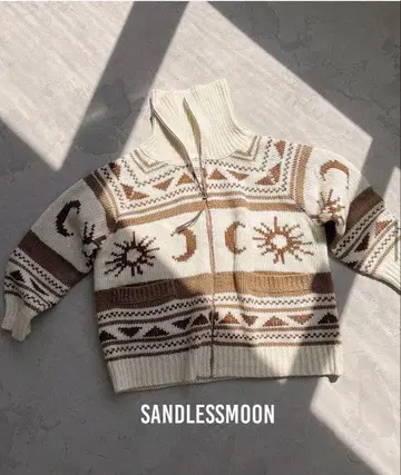 새상품 sandlessmoon 샌드레스문 코위찬 니트 스웨터