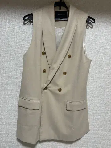 바나나리퍼블릭 베이지 더블 브레스트 베스트