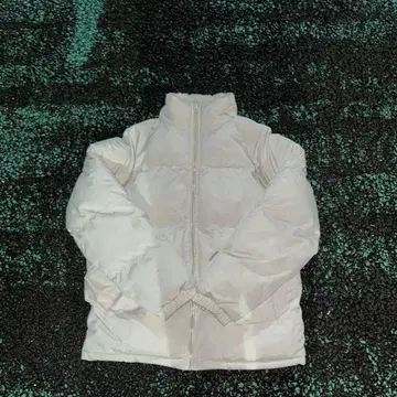 화이트 다운 자켓