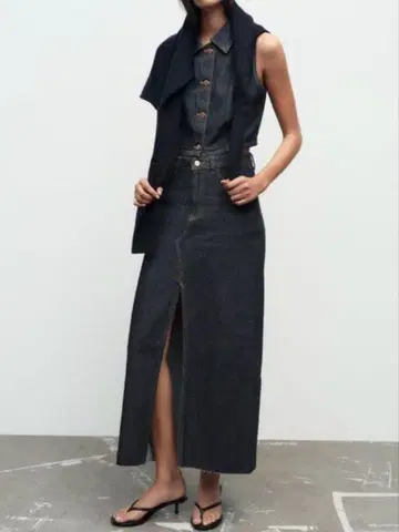 ZARA 데님 미디 스커트 인디고 블루