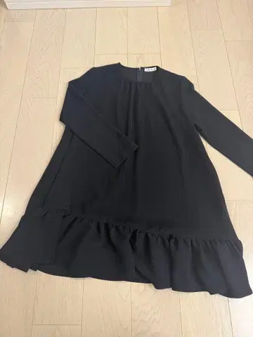 YOKO CHAN 블랙 프릴 밑단 원피스 38