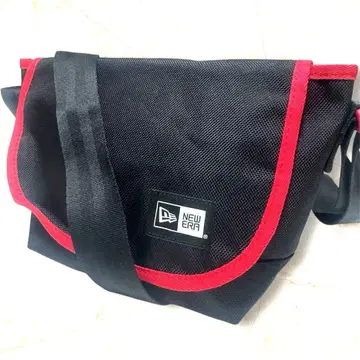 새상품급 뉴에라 숄더백 NEW ERA 미니 블랙 블랙 빨간색
