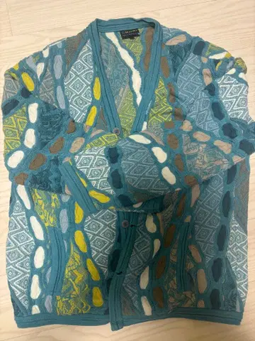 호주산 COOGI 쿠지 3D 니트 가디건, 스웨터