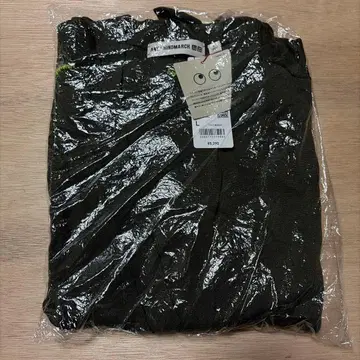 미개봉 유니클로 안야 힌드마치 가디건