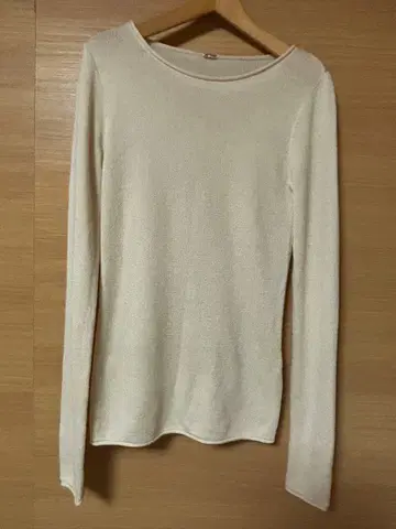 밀라 오웬 니트