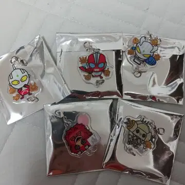 노가미 울트라맨 아크릴 키링