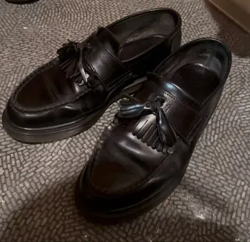 닥터마틴 태슬 로퍼