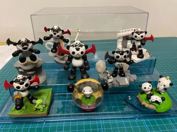 팬더 제트 피규어 8개