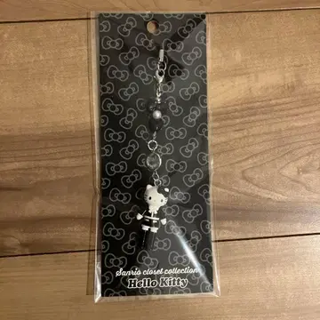 산리오 옷장 컬렉션 헬로키티 스트랩