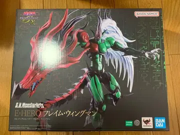 S.H.MonsterArts E HERO 프레임 윙맨