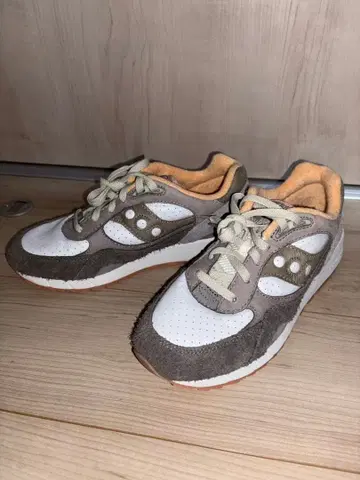 미사용 새상품 써코니 메이비트 Shadow 6000