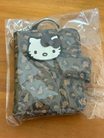 헬로키티 LOWRYSFARM 퀼팅 프로필 북 키참