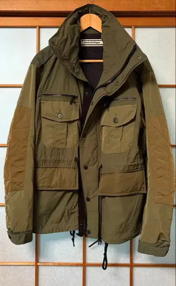 오니츠카타이거 도킹 블루종 밀리터리 자켓 M 사이즈