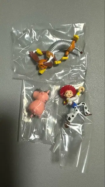 [ 토이스토리3 흔들흔들 이어지는 마스코트 ] [ 앤디가 왔다! ]