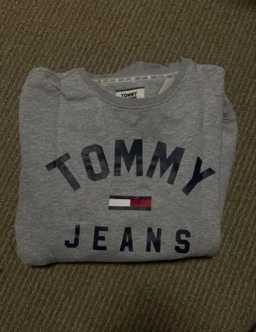TOMMY JEANS 그레이 트레이닝복