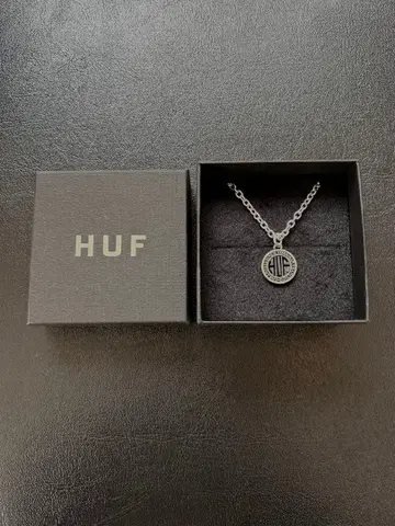 HUF 목걸이