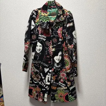 극레어 Desigual 데시구알 자카드 올 패턴 롱 코트 38