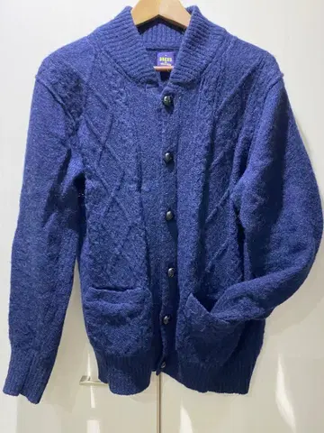 [ 고급 소재 ] 울 100% 가디건