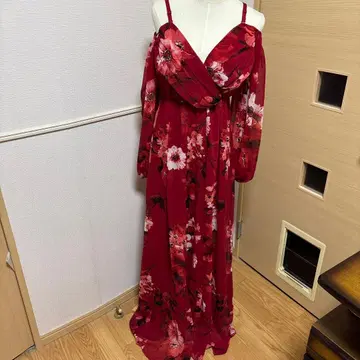 꽃무늬 오프숄더 롱 드레스