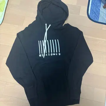 TWICE 모모 후드티 WORLD TOUR III IN JAPAN