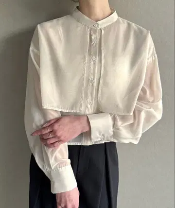 [택 포함 새상품] JUNOAH 시어 백 레이스업 셔츠 L 사이즈