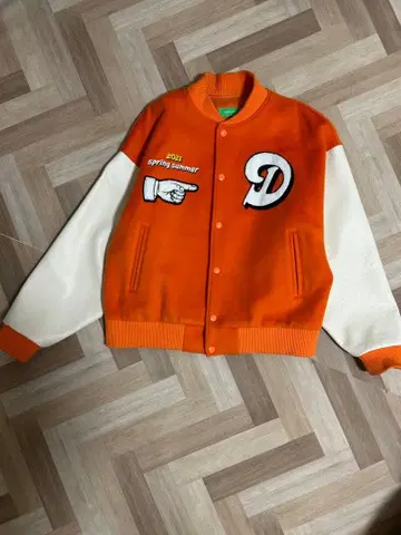 DONCARE 바시티 자켓