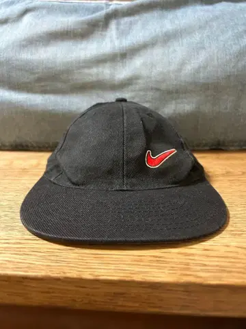 90s Nike 캡 페이드 챙 안쪽 그린