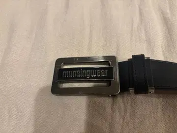 munsingwear 블랙 가죽 벨트