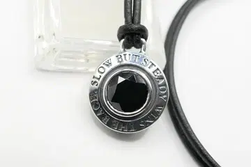 새상품 미사용 닥터 몬로 리버서블 블랙 가죽 코드 목걸이