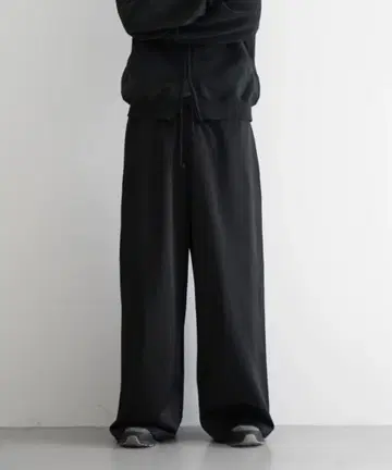 [ REVERBERATE ] TRACK PANTS 'BLACK'