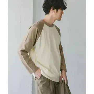 어반 리서치 도어스 라운드 헴 래글런 슬리브 T셔츠 DOORS