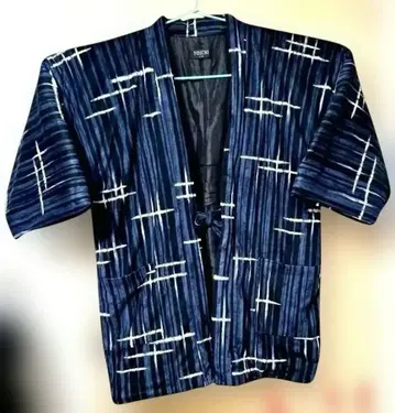 [ 새상품급 ] 네이비 스트라이프 반텐 L-LL 사이즈